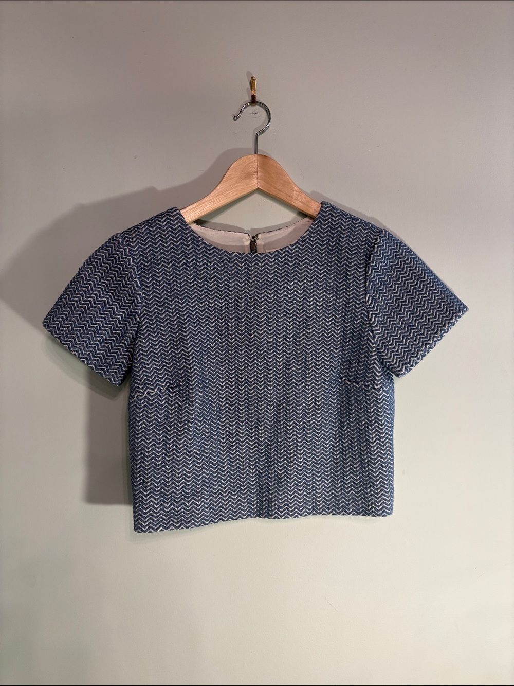 Alice + Olivia Navy Chevron Short Sleeve Crop Top no Size (XS)